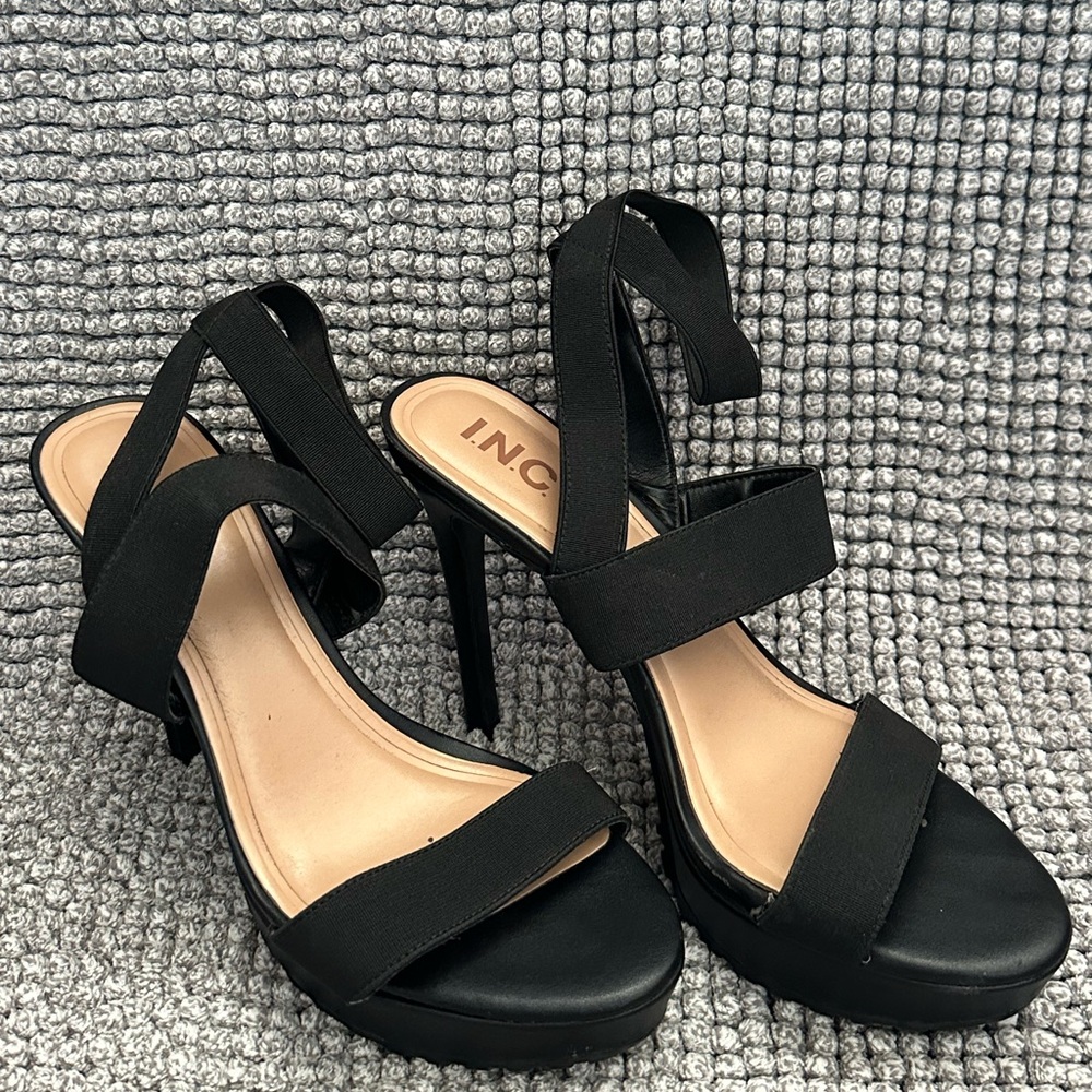 INC International Concepts black strappy pull on heel